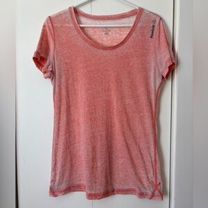 ✨ Reebok Coral Lightweight Tee – Size M ✨